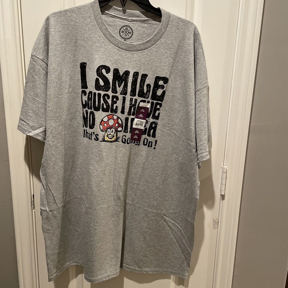 Men’s Graphic Tshirt Gray Size 2XL NEW  Funny Humor Mushroom Quotes Smile
